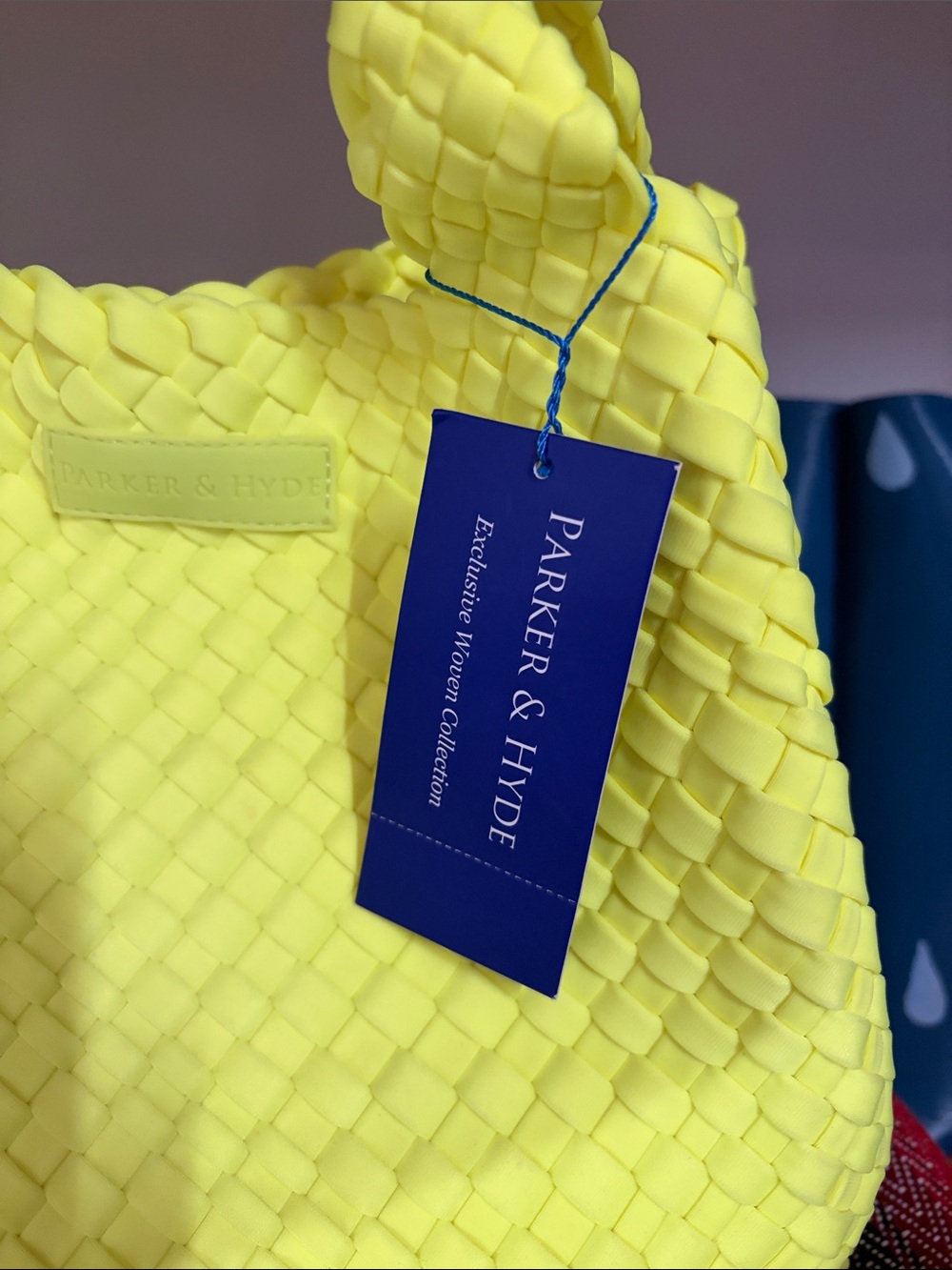 Parker & Hyde Neon Yellow Woven Shoulder Bag Set - Picture 2 of 2